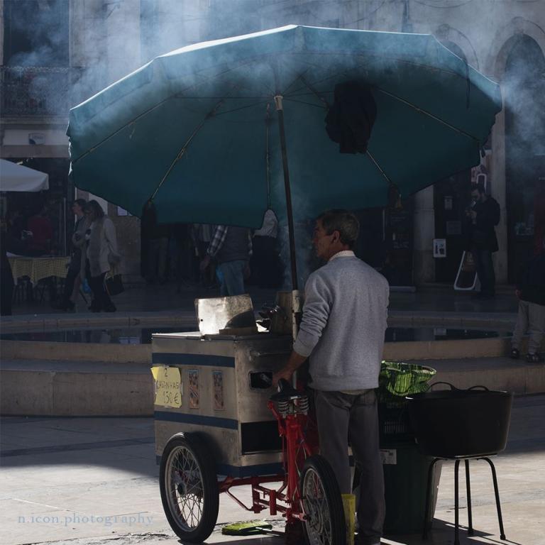 02 02 01 Chestnut Seller Coimbra IG.jpg
